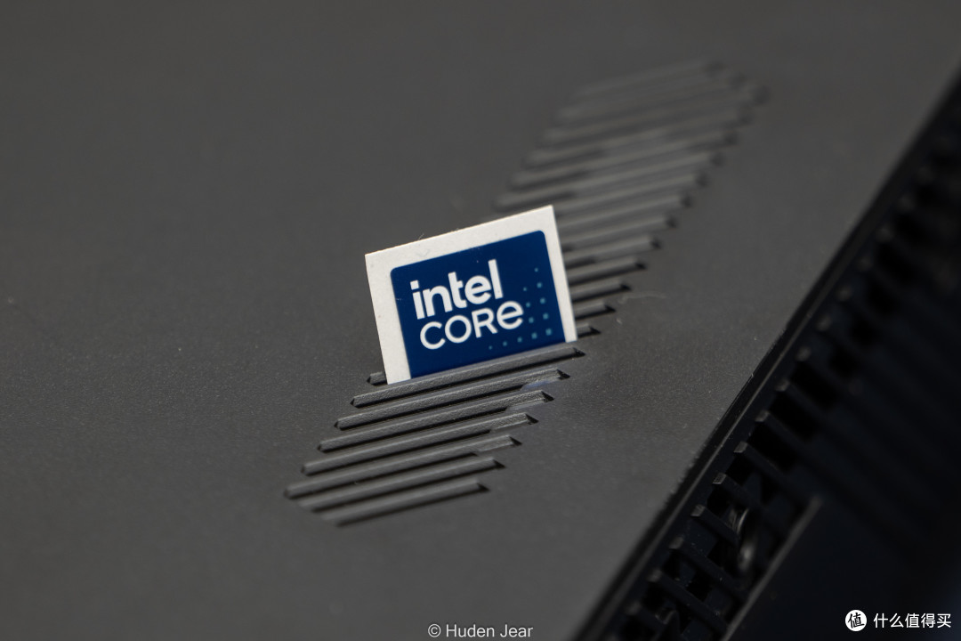 华硕ROG NUC 760首发测评：名为ROG的优秀NUC继任者