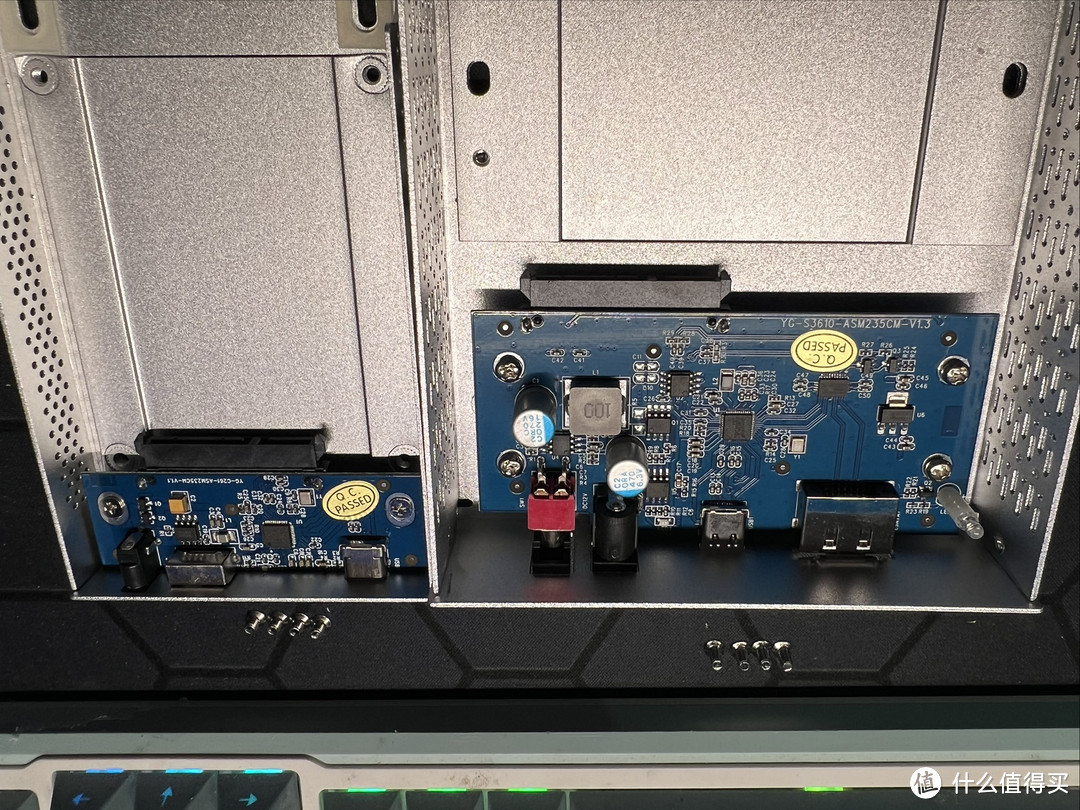 心心念念，元谷存储巴士S3610+C261硬盘盒开箱拆解对比。