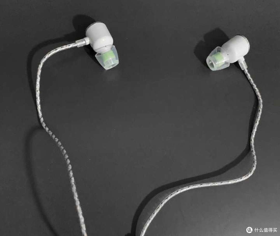 618百元性价比卷王耳机——竹林鸟霜华有线耳机体验评测