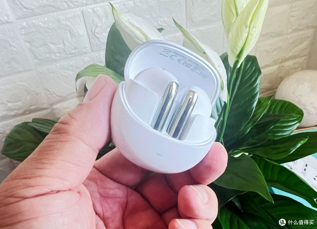 价格屠夫QCY再出新品,QCY AilyBuds Pro半入耳主动降噪耳机仅售179