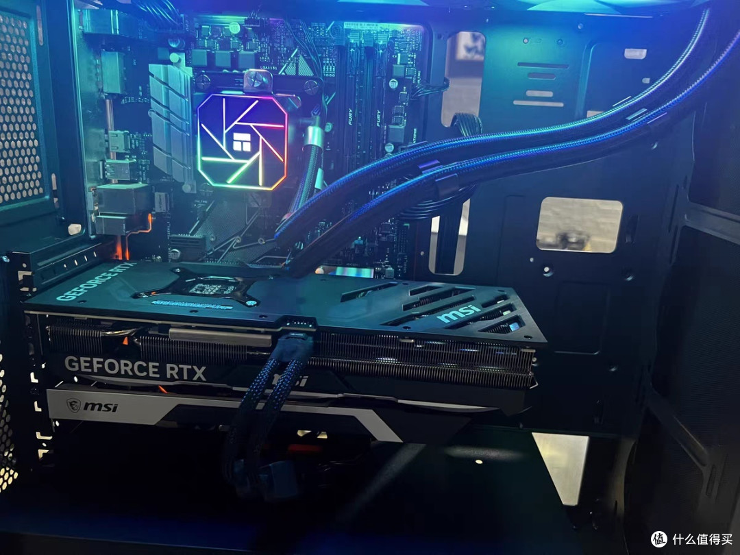 微星RTX4070 SUPER:性能怪兽,游戏玩家的福音!