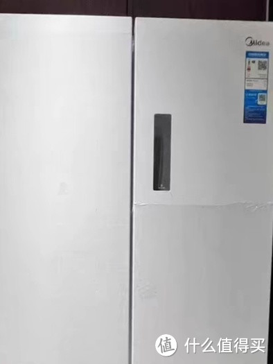     美的M60cm超薄535零嵌入式白色冰箱：家庭生活的理想伙伴