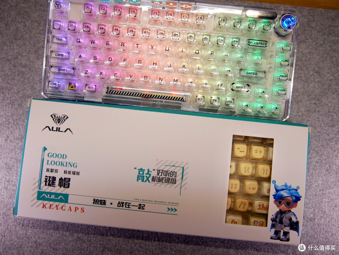不一样的透明风——狼蛛 F81 三模机械键盘