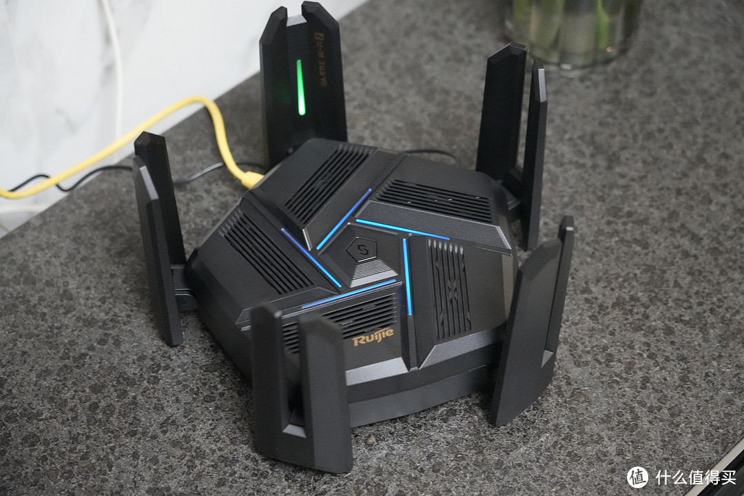 极速游戏体验：锐捷天蝎BE72 Pro Wi-Fi7电竞路由器你的电竞新伙伴