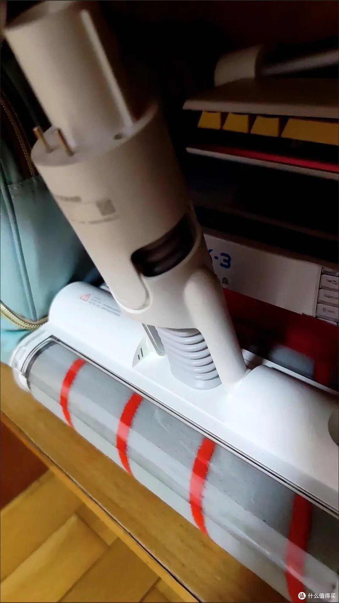 米家  小米无线双刷吸尘器 家用无线手持 万向双滚刷设计 轻量主机 长续航可除螨 年轻潮流