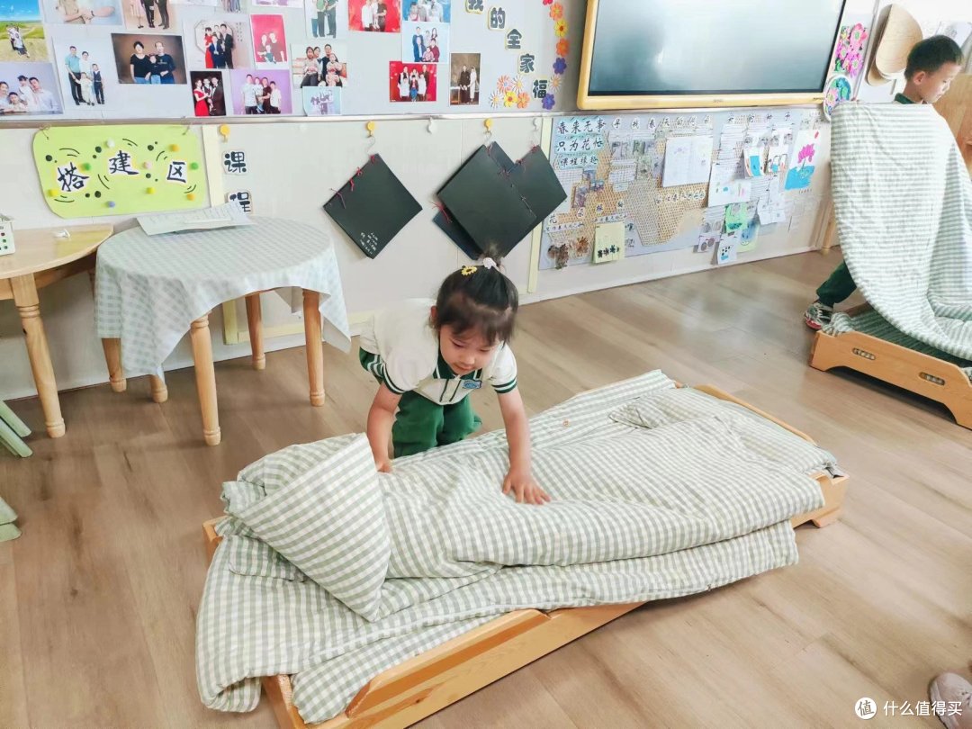 转眼孩子马上要上幼儿园了,家长要给孩子准备啥呢?