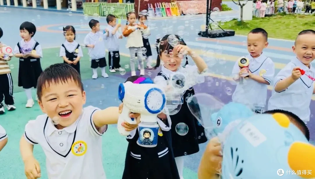 转眼孩子马上要上幼儿园了,家长要给孩子准备啥呢?