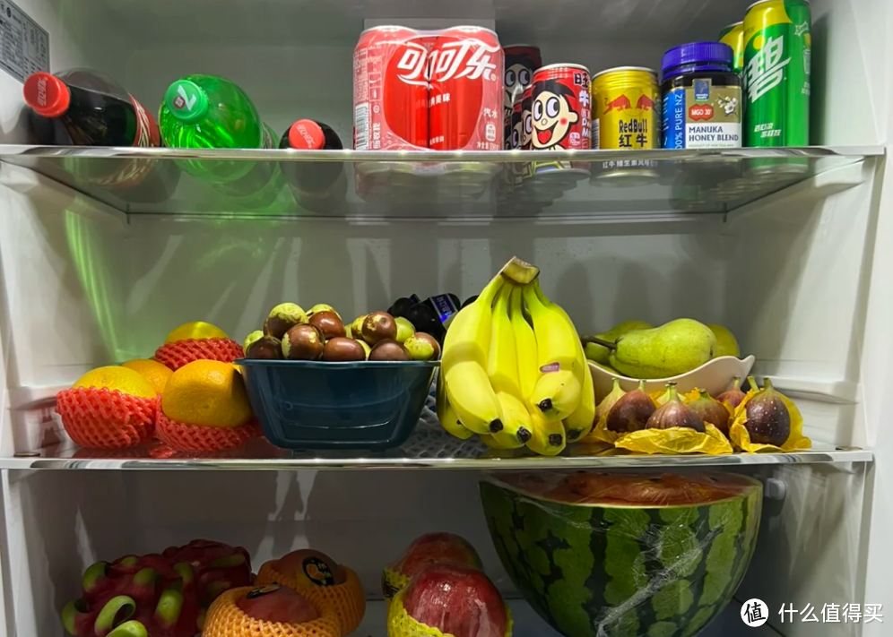 家里的冰箱不管多大，千万别放这4种东西，许多人都做错了！