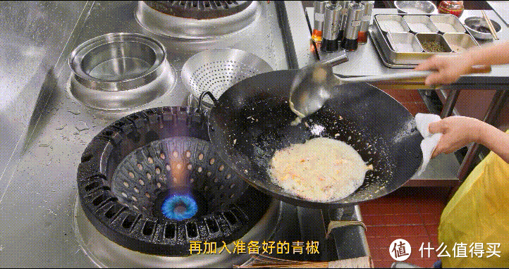 厨师长教你：“丝瓜烧鸭蛋”的家常做法，汤鲜味美，清淡养人