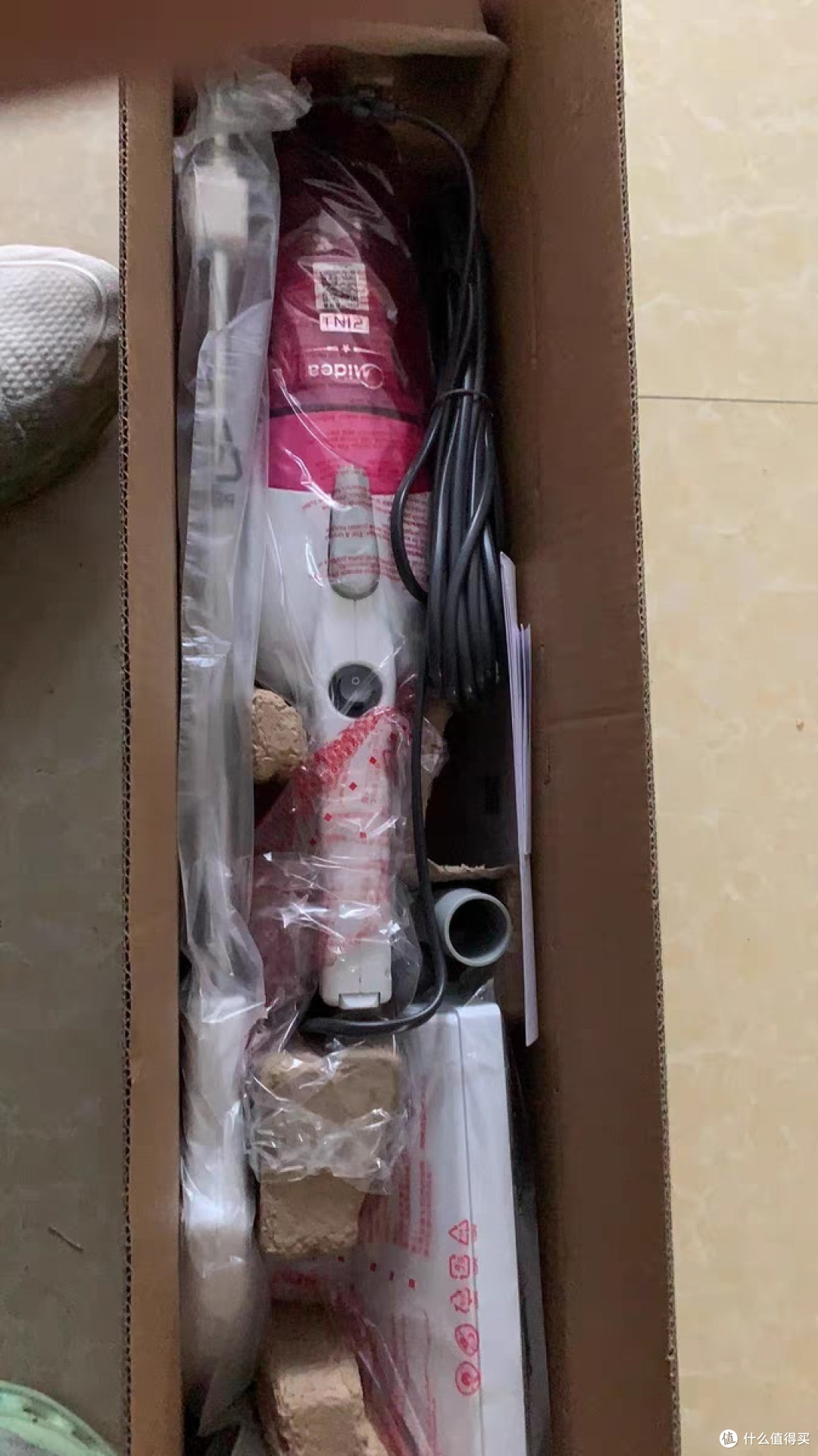 美的吸尘器家用小型手持多功能大吸力强力宠物地毯官网热销SC861A