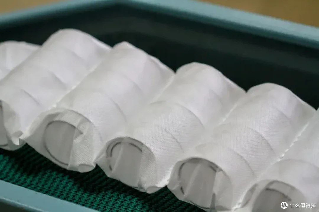 床垫选购指南!全网最全的床垫结构科普!不同睡姿该选什么样的床垫?六款性价比较低的床垫避坑!