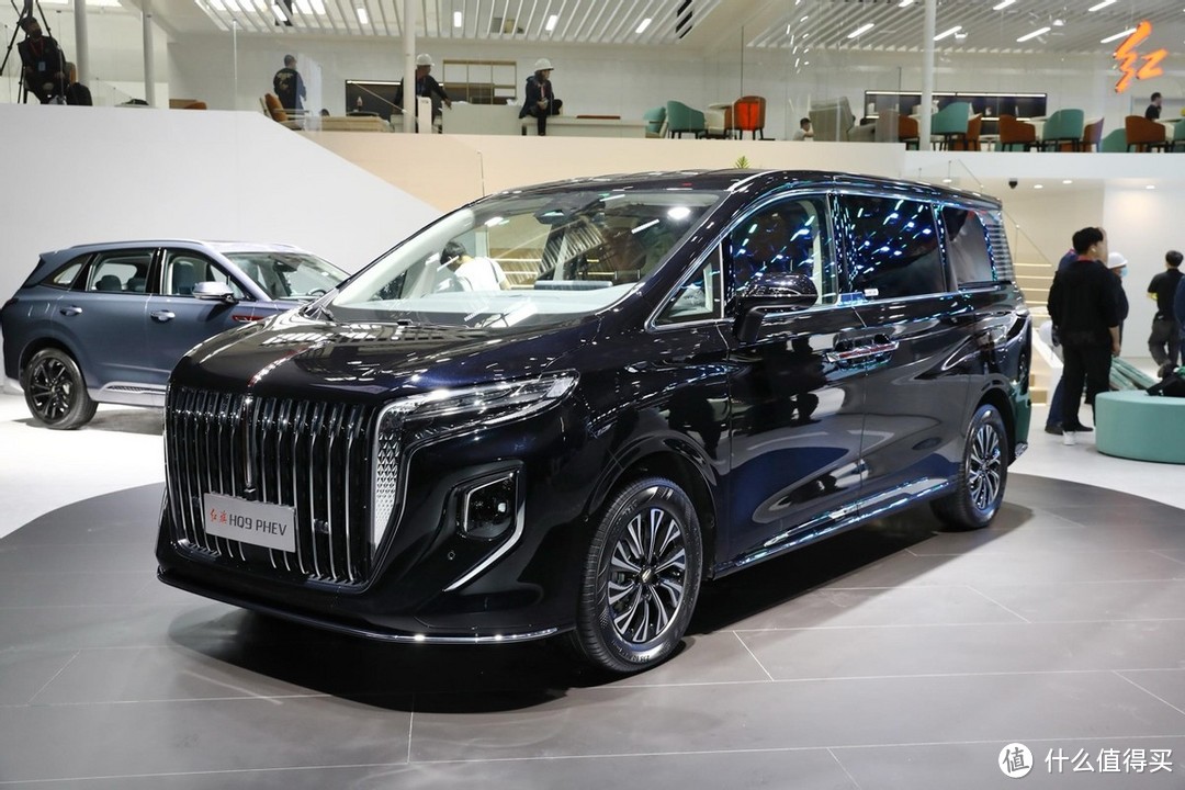 商务接待选奔驰V级、别克GL8，还是红旗HQ9 PHEV？答案来了