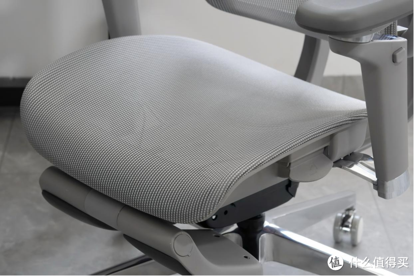 椅子对坐姿的影响有多大？怎样才能选到合适的人体工学椅？摩伽S3Plus人体工学椅体验测评