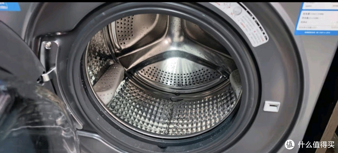 海尔（Haier）滚筒洗衣机全自动单洗 超薄家用10公斤大容量 金榜推荐