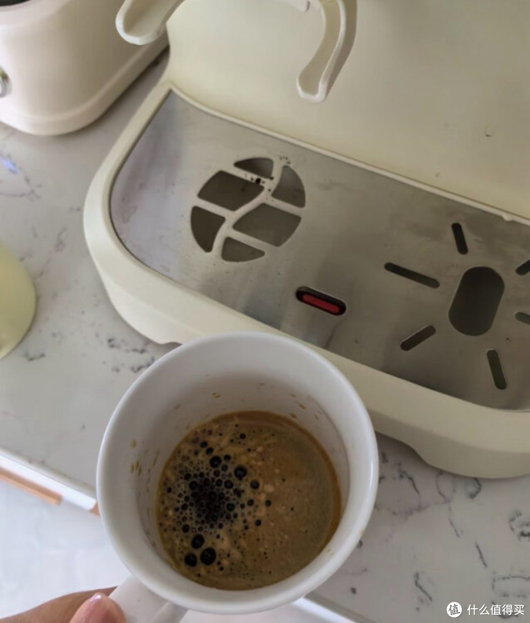 雪特朗咖啡机让你成为咖啡大师。