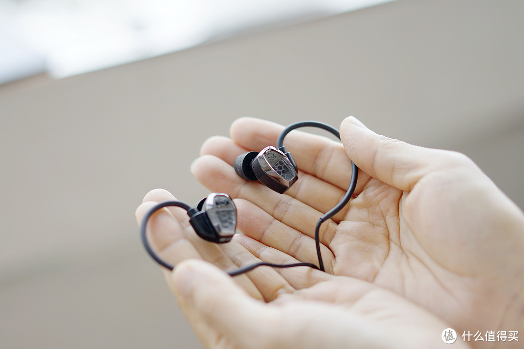 百元价位耳机的超值选择丨竹林鸟麒麟ZG1电竞耳机测评体验