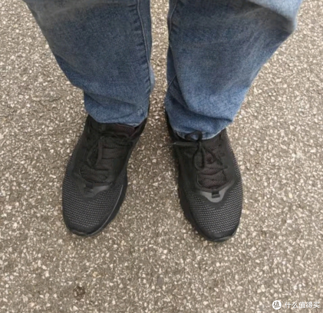 安德玛（UNDERARMOUR）春夏Charged Escape 4男子针织运动跑步鞋跑鞋