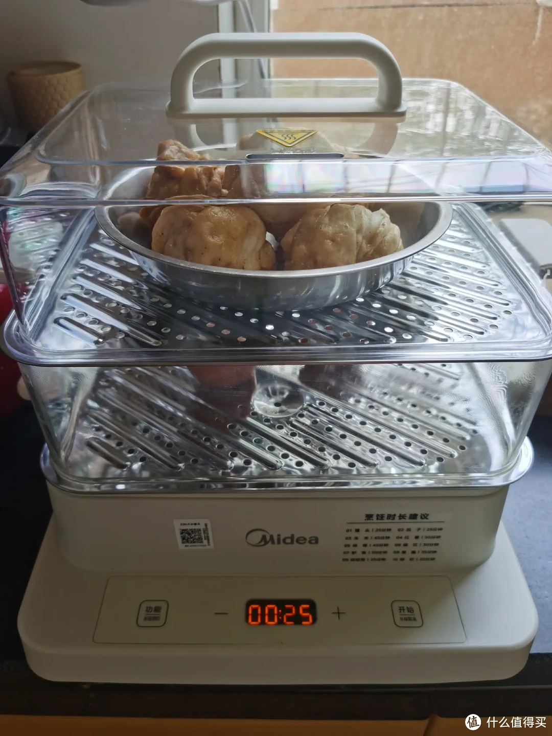 美的电蒸锅使用评测：大容量、全透明视窗，家庭烹饪新体验
