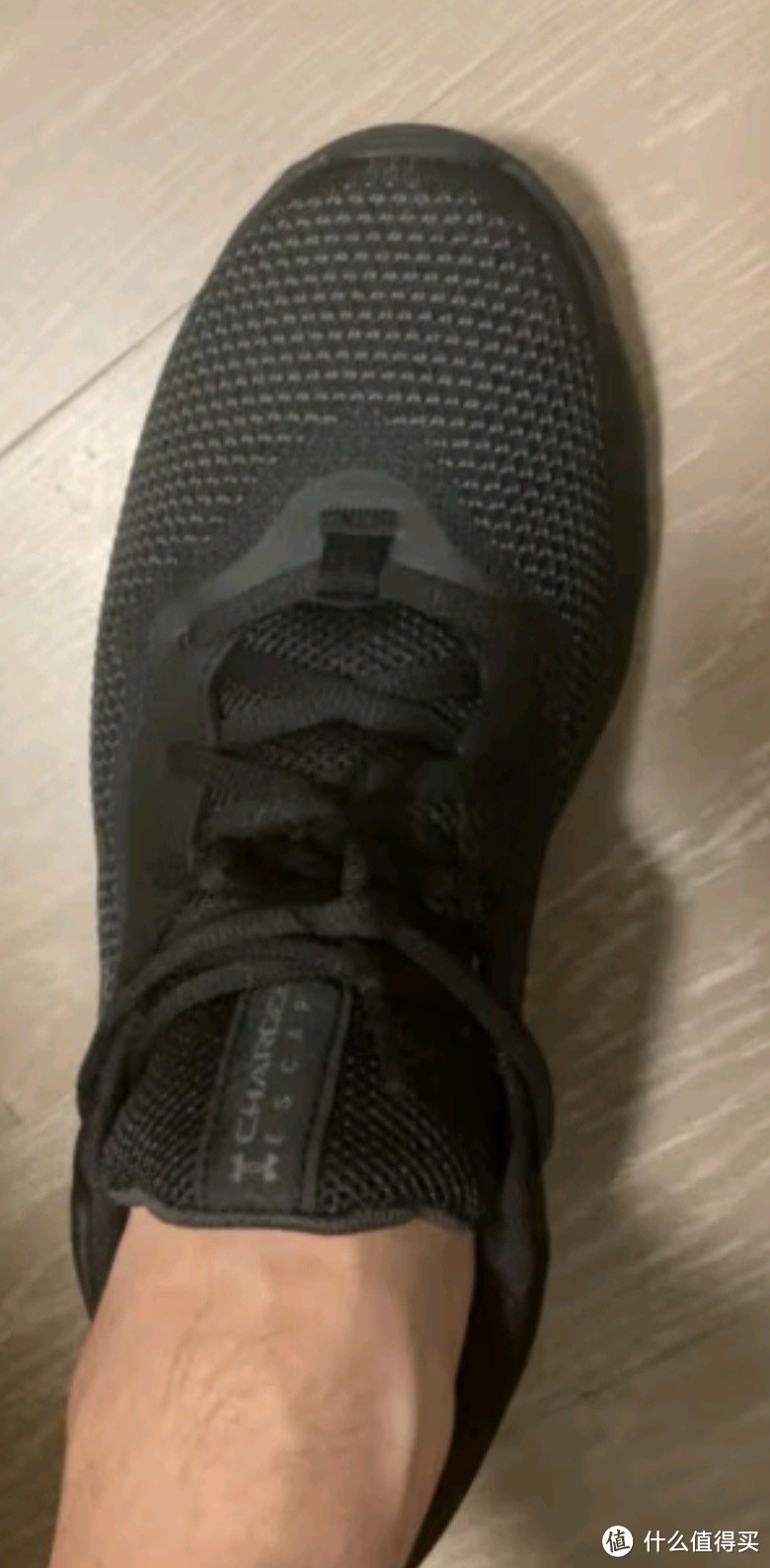 安德玛（UNDERARMOUR）春夏Charged Escape 4男子针织运动跑步鞋跑鞋3026521 黑色002 41