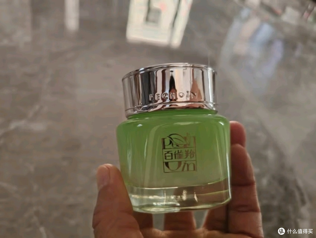 百雀羚"草本精华，保湿效果真的好吗？