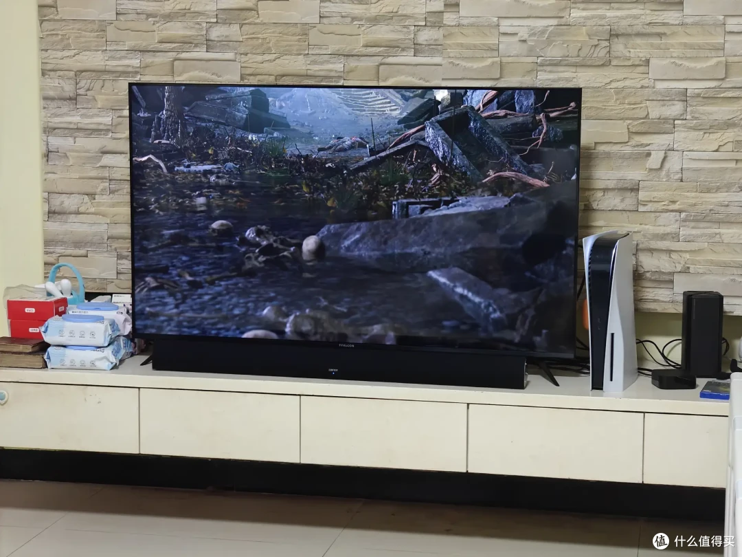 深夜在家偷偷玩PS5的最佳伴侣---雷蛇战锤狂鲨极速版PlayStation授权版无线游戏耳机