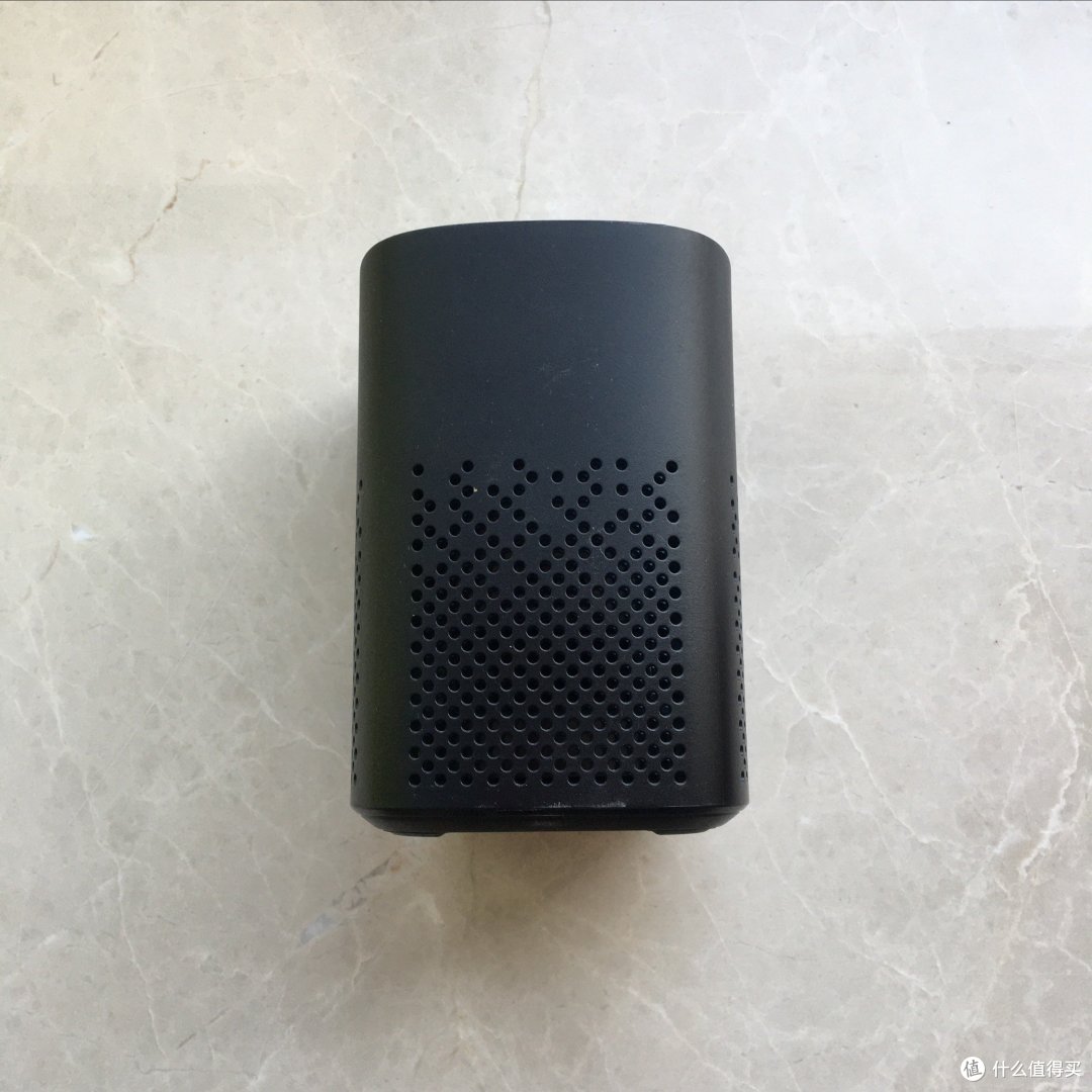 618 ,49元拿下小米小爱智能音箱!能控制家用电器,还能显示时间,挺超值的。