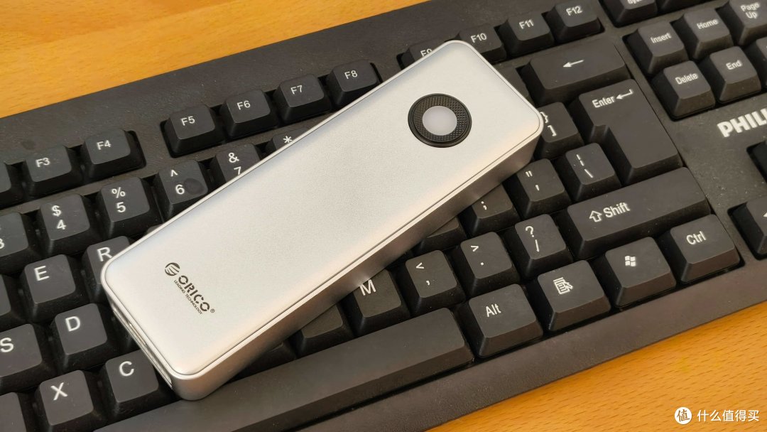 奥睿科USB4炫影硬盘盒,体验极速快传节约等待时间!