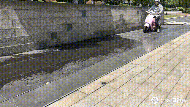 小刀企鹅硬核测评：仿生设计与轻智能科技的完美融合