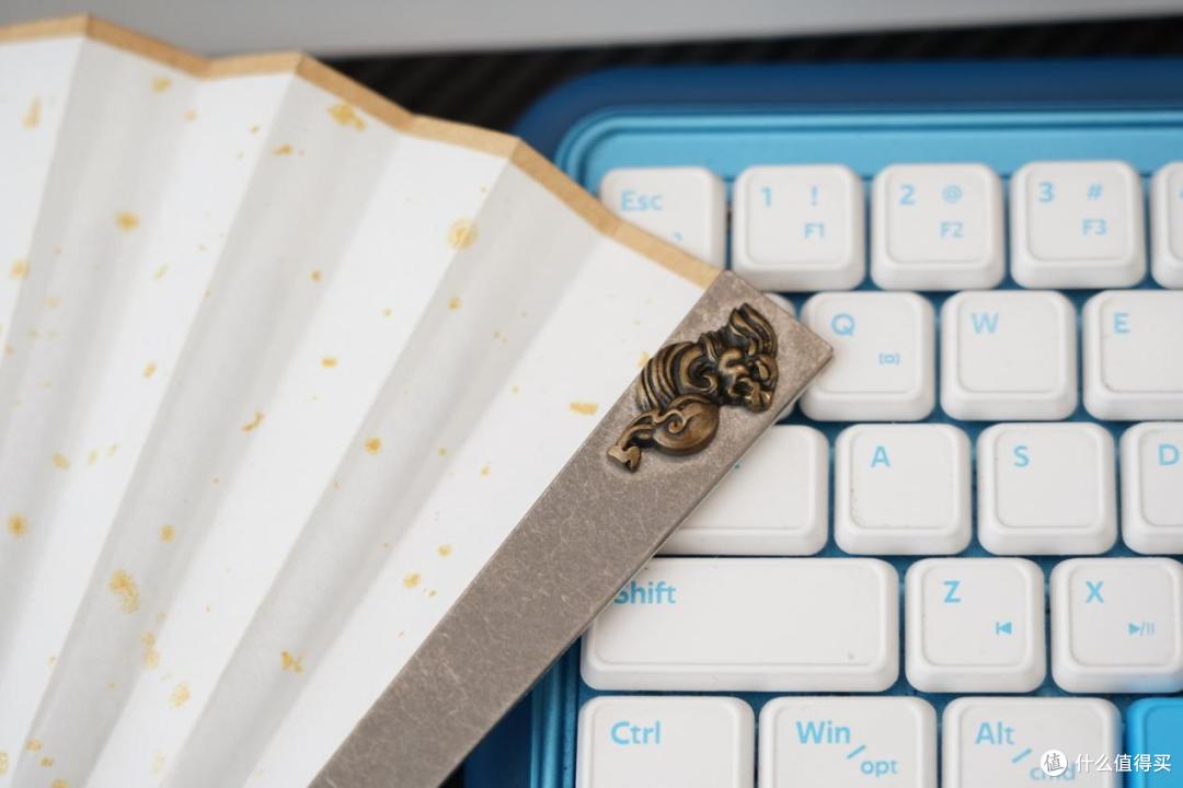 一把钛扇送自己当生日礼物：Fegve费戈麒麟全钛合金折扇分享