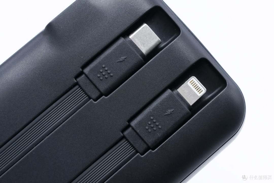 拆解报告：鑫佳伟22.5W自带线二合一充电宝AS-137