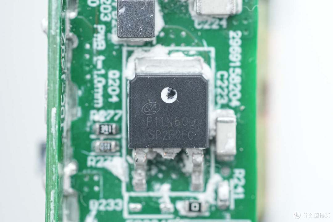 拆解报告:HP惠普140W USB-C电源适配器TPN-DA29