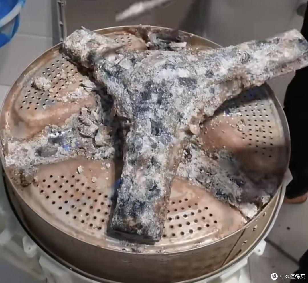 滚筒洗衣机这8个使用坏习惯,不仅洗不干净衣物,还会损坏机器