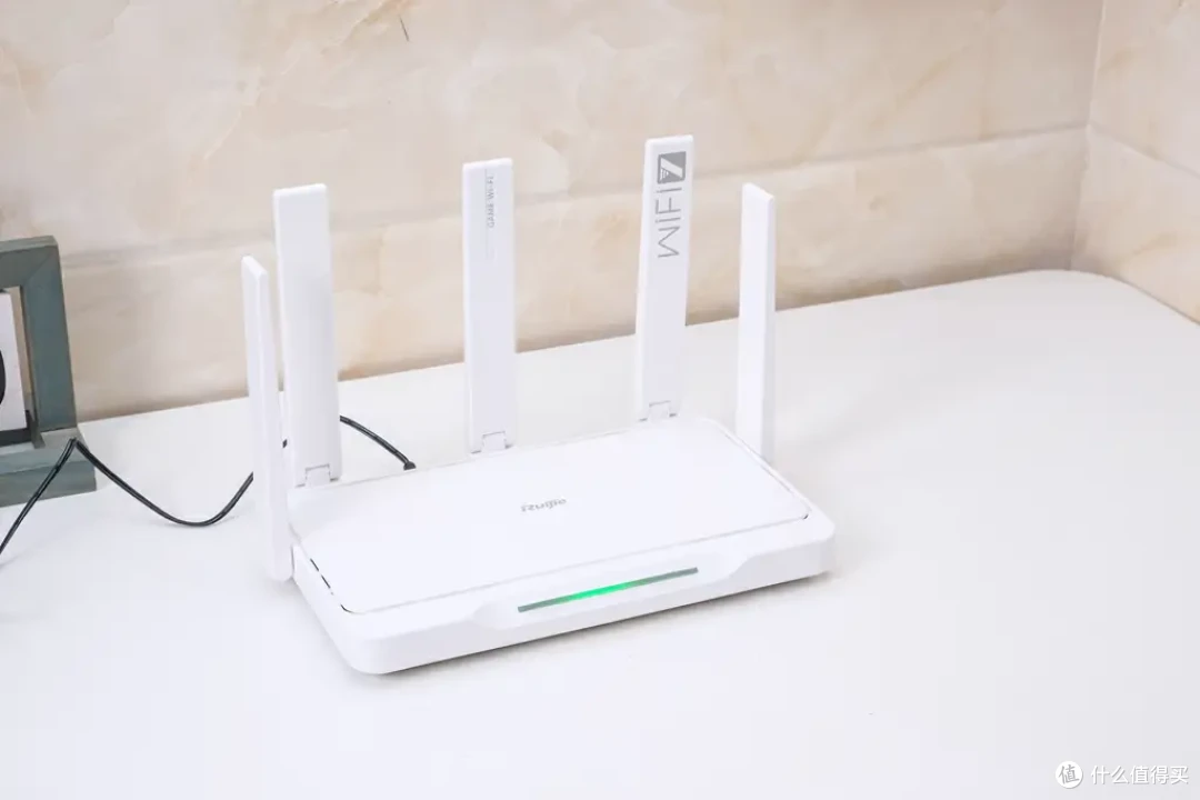 满血Wi-Fi 7+5100M速率,一台可覆盖120m²,锐捷雪豹BE50体验