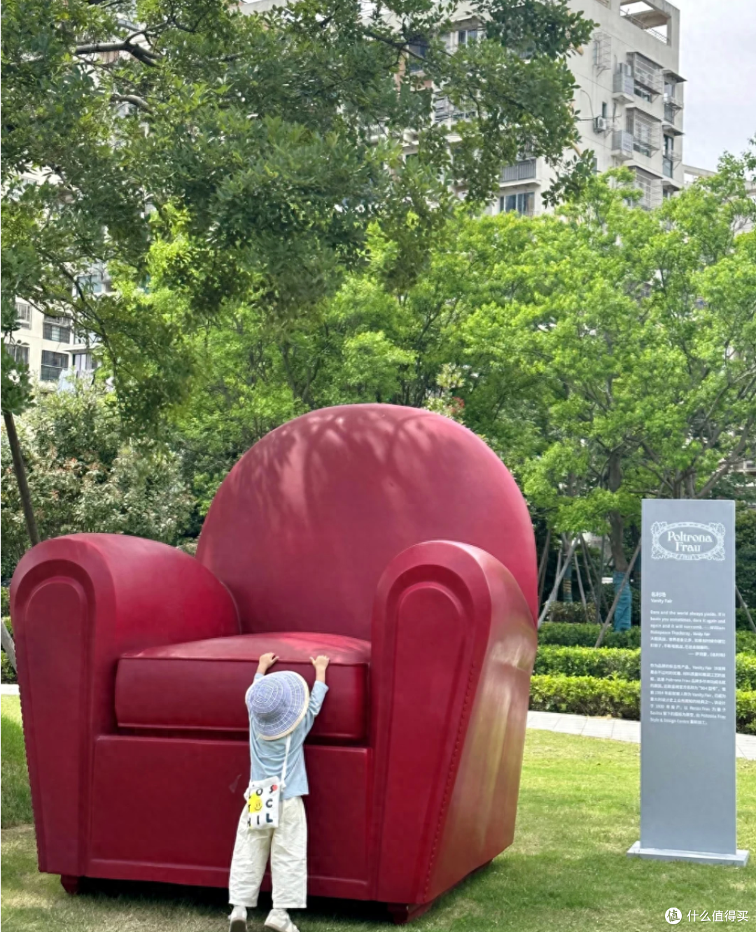 住进新家才发现,这4种家具不是“越大越好”,“小一点”更实用