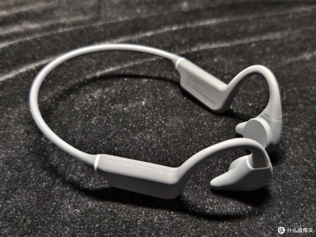 来个南卡runner pro4s骨传导耳机,游泳照样畅听!