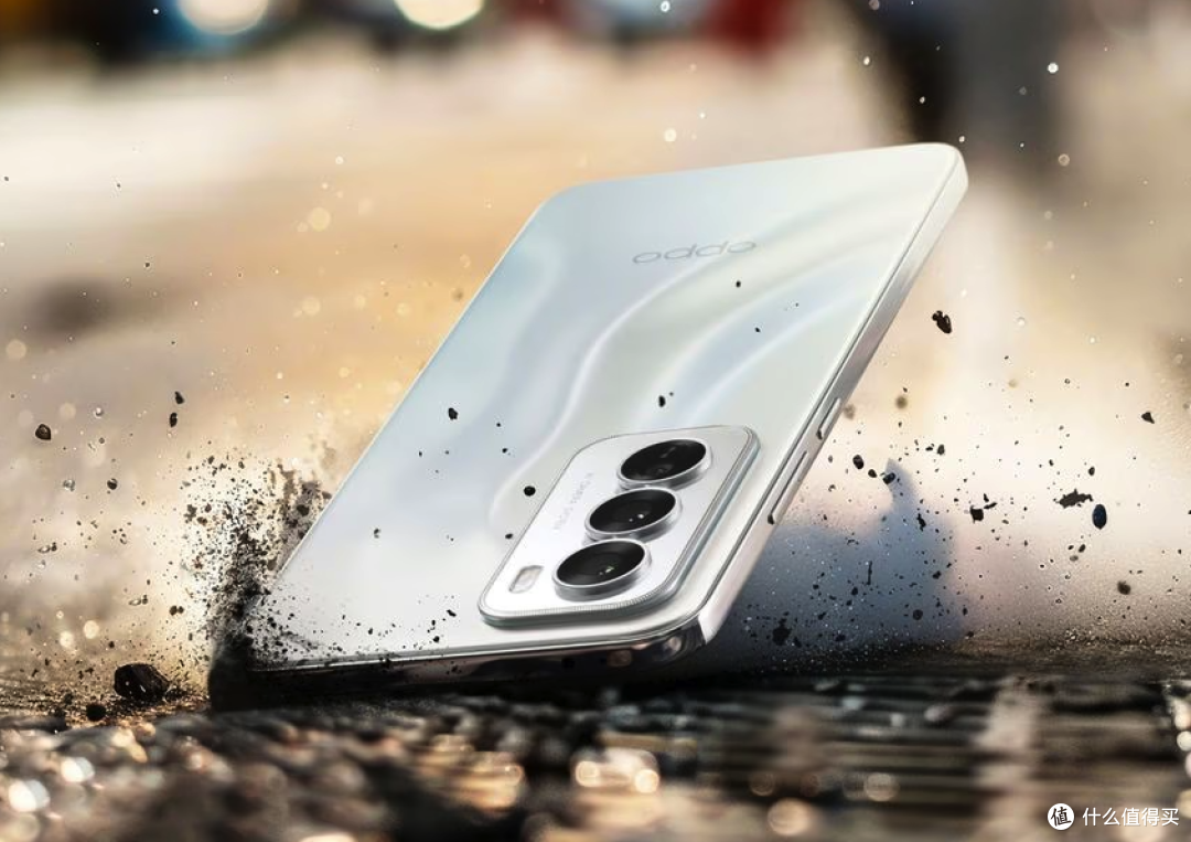 三主摄+5000mAh+179g手感，OPPO新机开卖，28GB+512GB仅3199元