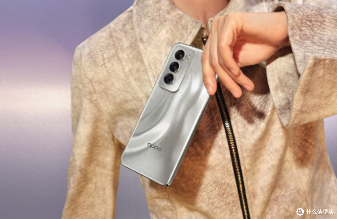 三主摄+5000mAh+179g手感，OPPO新机开卖，28GB+512GB仅3199元