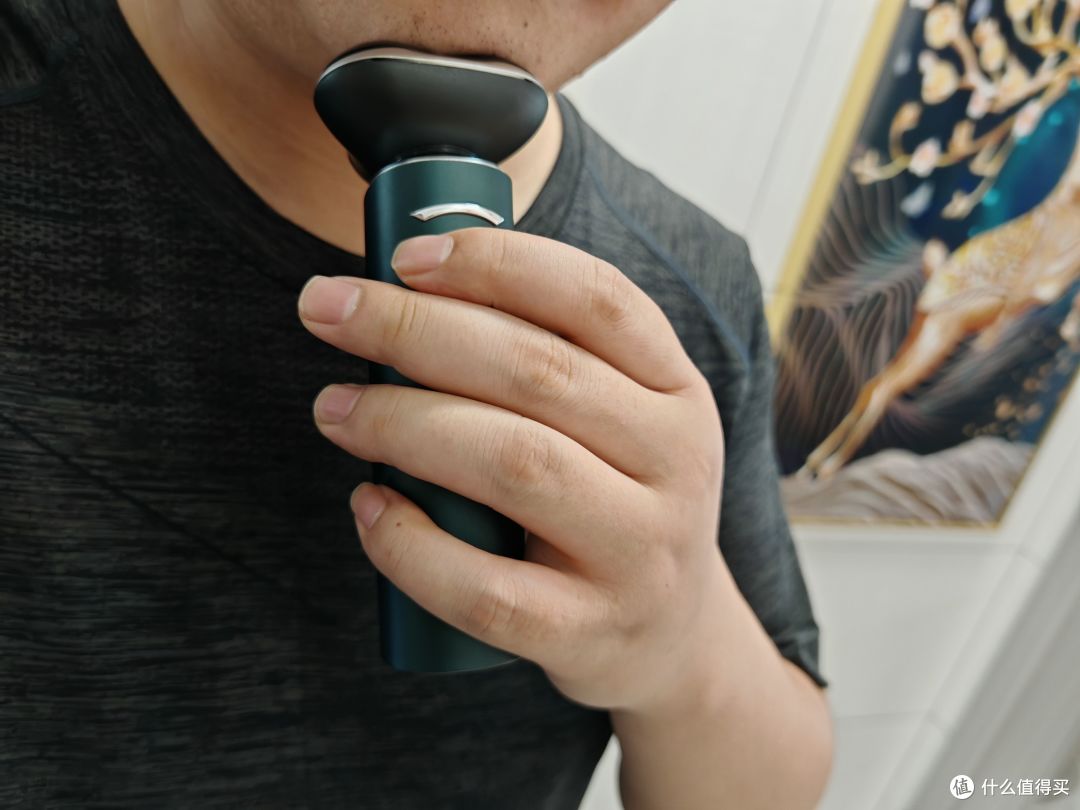 618送给自己的礼物,贴面剃须不伤肤,未野剃须刀MAX体验