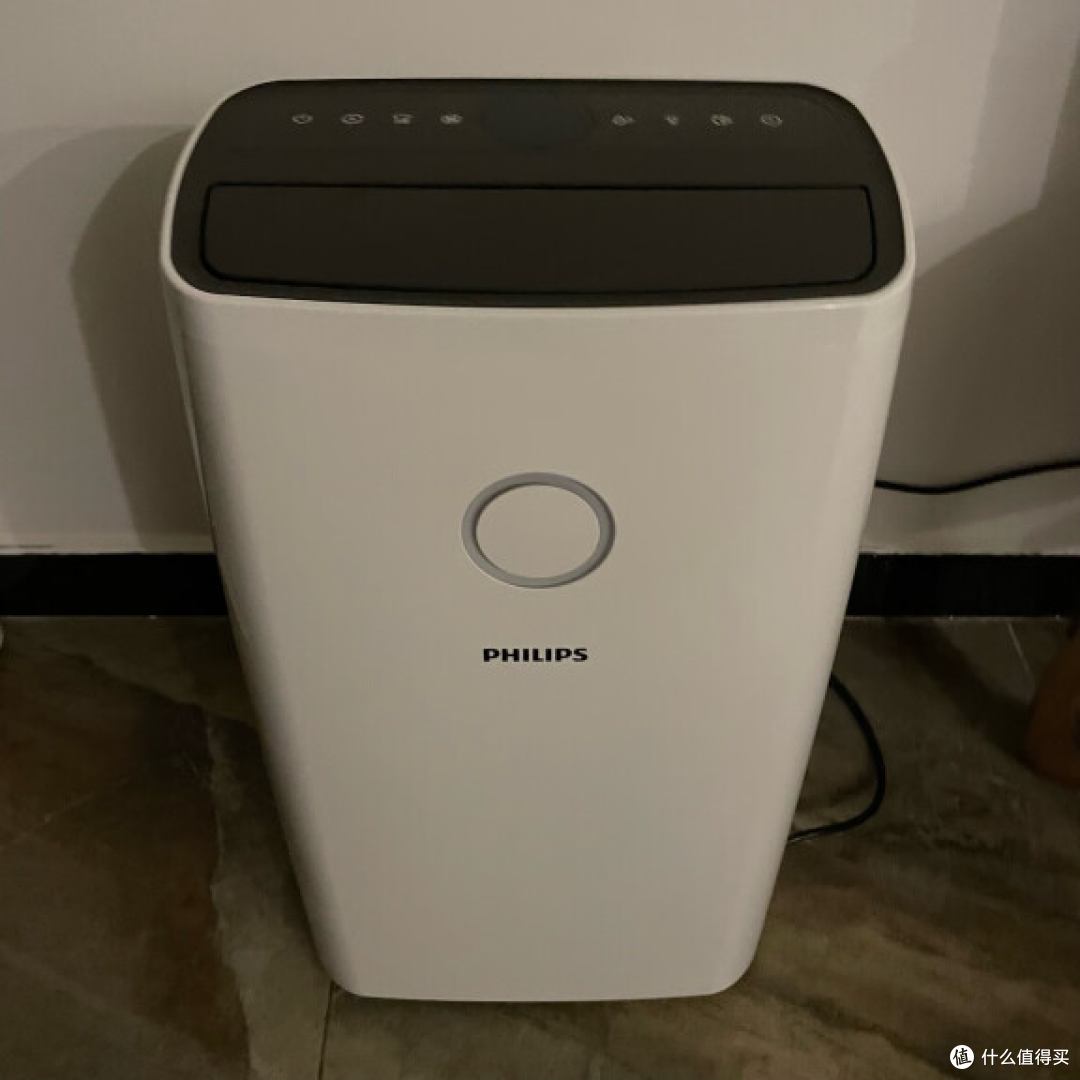 飞利浦除湿机的日除湿量能达到每日30升,且适用于51-100
