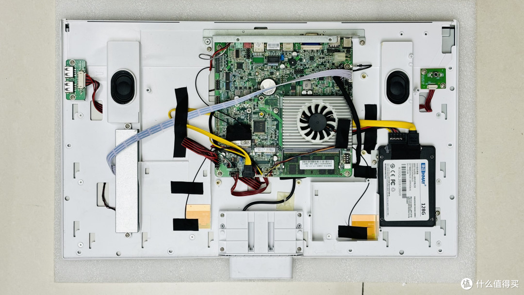 210块捡了一个J4105+8G碎屏一体机