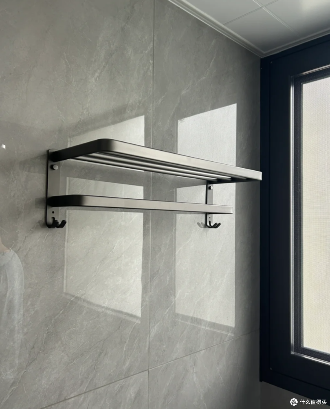 卫生间毛巾架，最妙的4个安装位置，好看又实用，值得借鉴！_卫浴用品_什么值得买