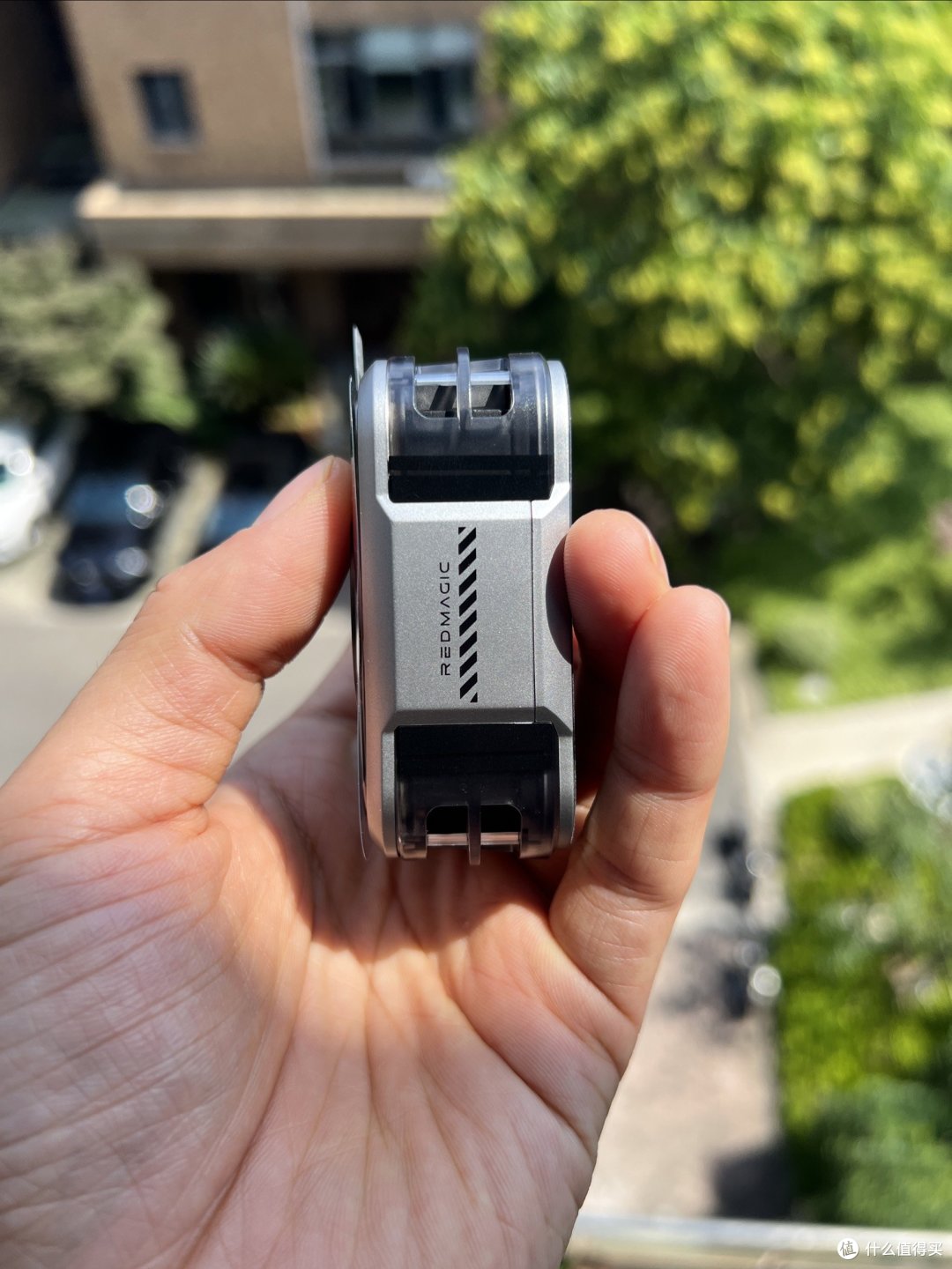我的手机夏天热爆炸了,急需要降温