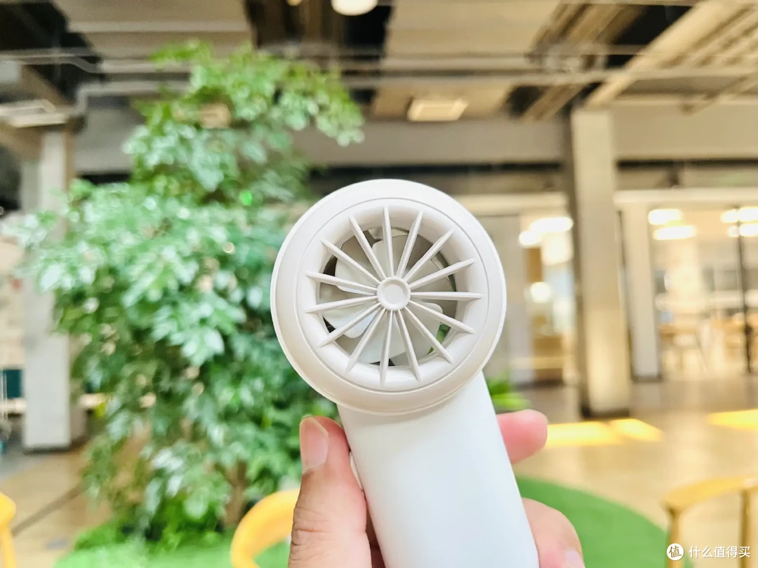 冰封制冷,百档可调,西圣手持小风扇,无惧酷热的夏天