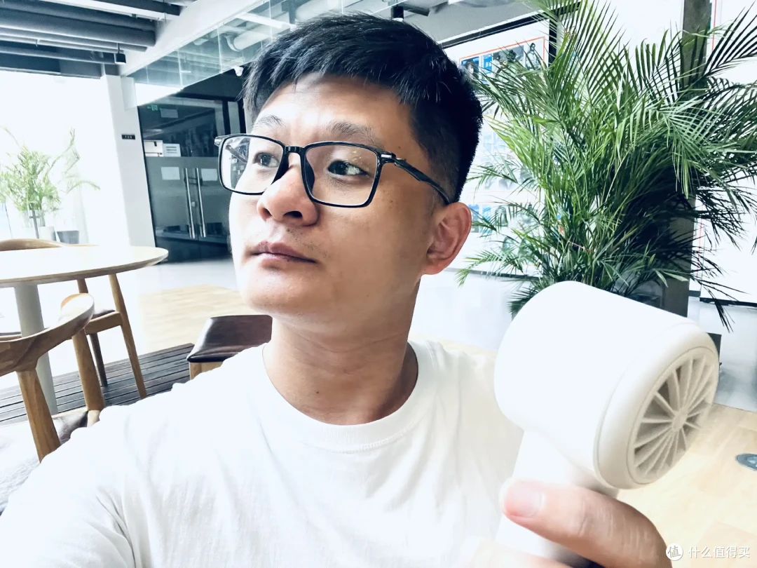 冰封制冷,百档可调,西圣手持小风扇,无惧酷热的夏天