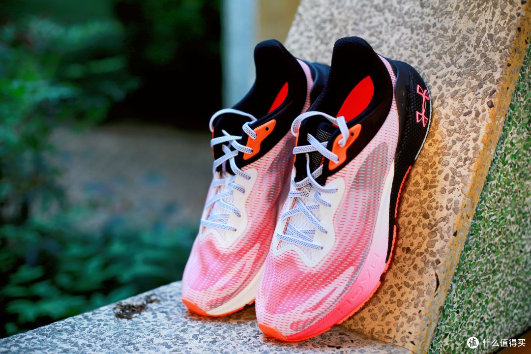 全部实测拒绝云评!打折的ua跑鞋真的是好穿又划算