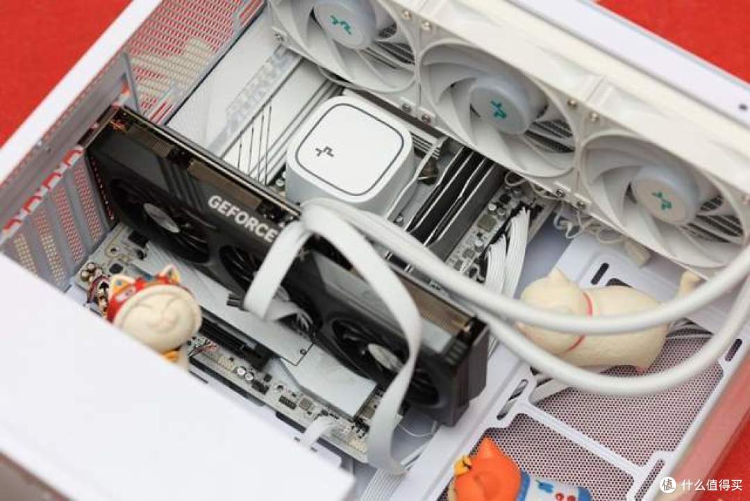 不仅是白色海景房还有强劲性能，技嘉B760M冰雕+i7 14700KF装机体验