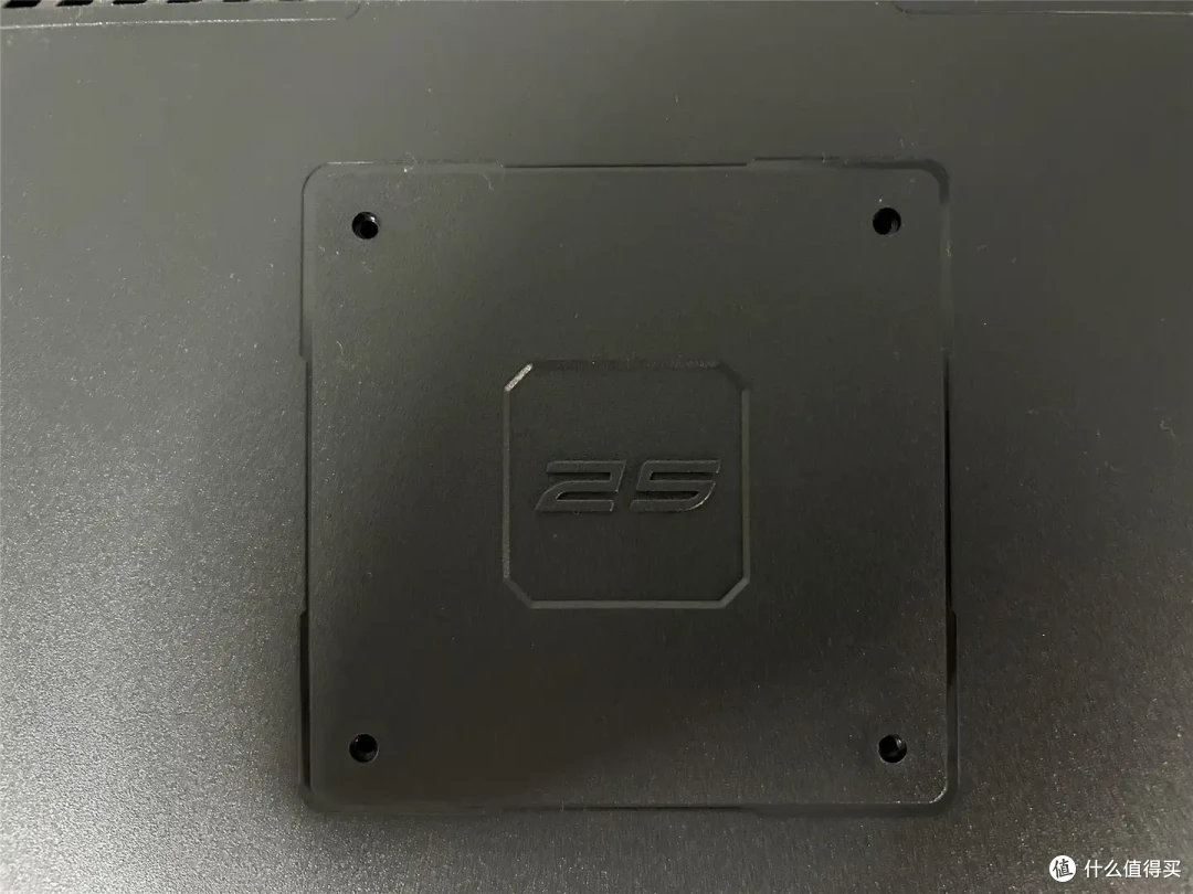 【泰坦P2510R】显示器24寸视觉效果会不会更好？千元内电竞显示器如何选择 ?