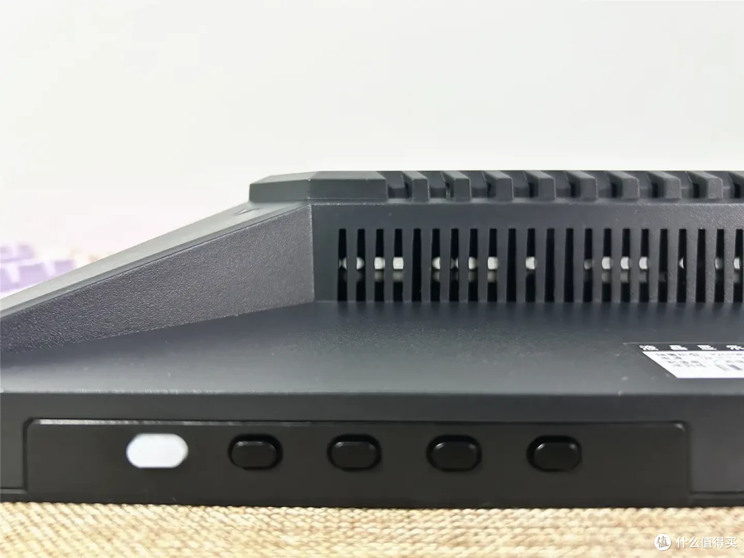 【泰坦P2510R】显示器24寸视觉效果会不会更好？千元内电竞显示器如何选择 ?