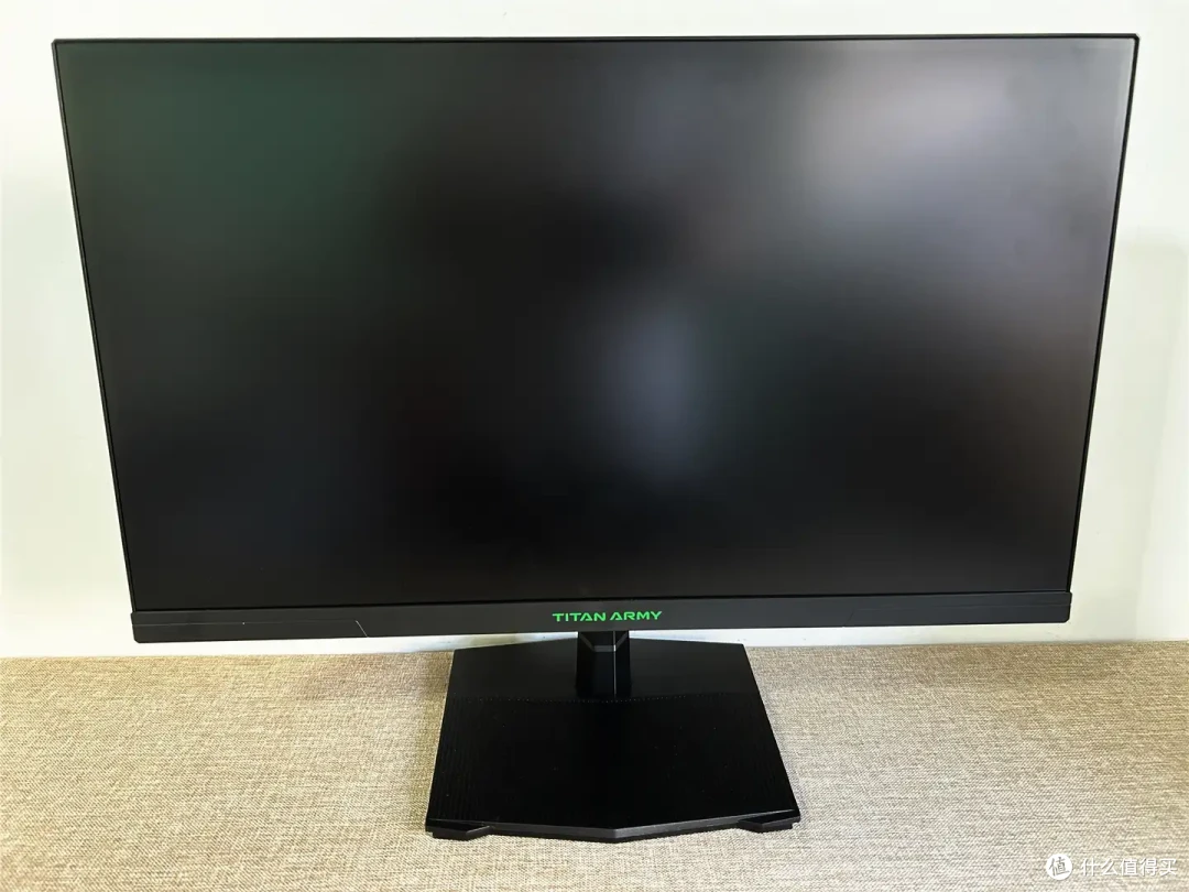 【泰坦P2510R】显示器24寸视觉效果会不会更好？千元内电竞显示器如何选择 ?