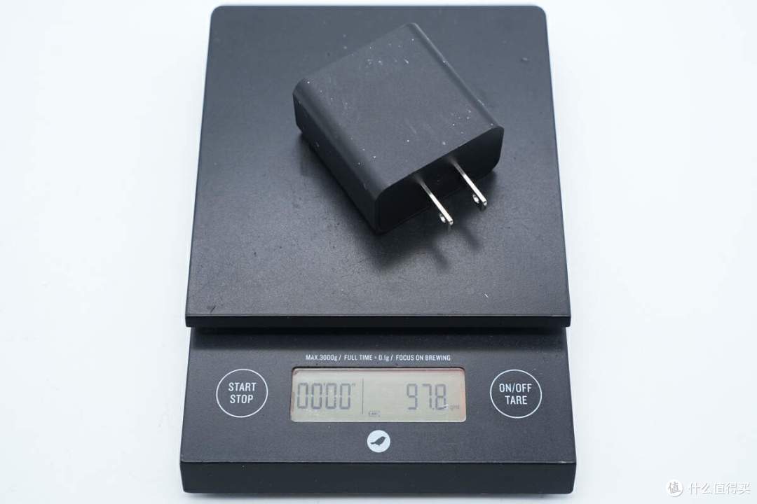 拆解报告:LG 65W USB-C氮化镓快充充电器LP65WFC20P-NJ